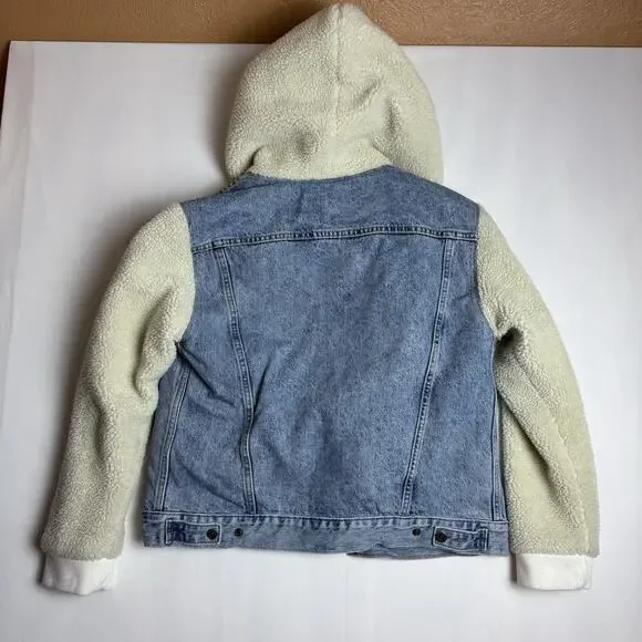 Levi's Jacket Womens Medium Ex-Boyfriend Sherpa‎ Trucker Denim Jean Coat $89 OOS - Picture 15 of 16